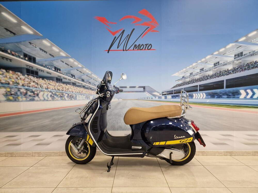 Vespa GTS 300 Super Hpe (2021 - 22) (4)