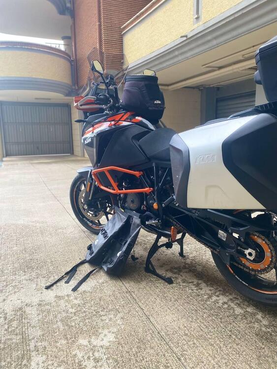 KTM 1290 Super Adventure S (2017 - 20) (2)