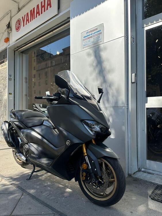 Yamaha T-Max 560 Tech Max (2021) (2)