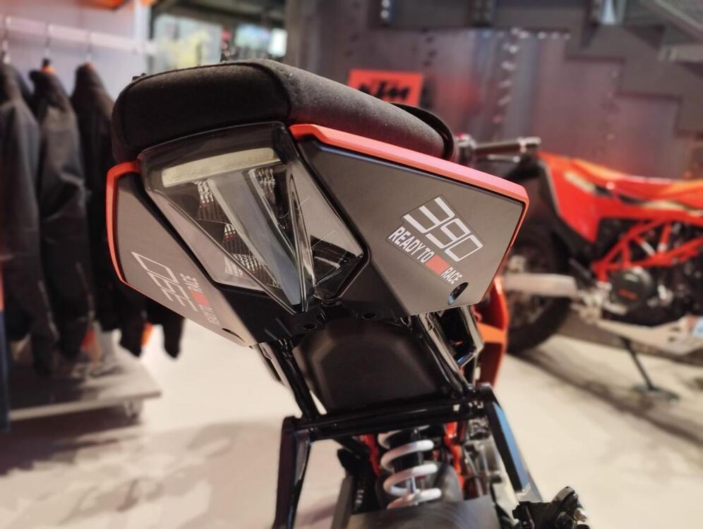 KTM RC 390 (2022 - 24) (4)