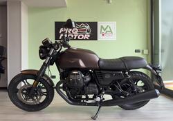 Moto Guzzi V7 III Stone (2017 - 20) usata