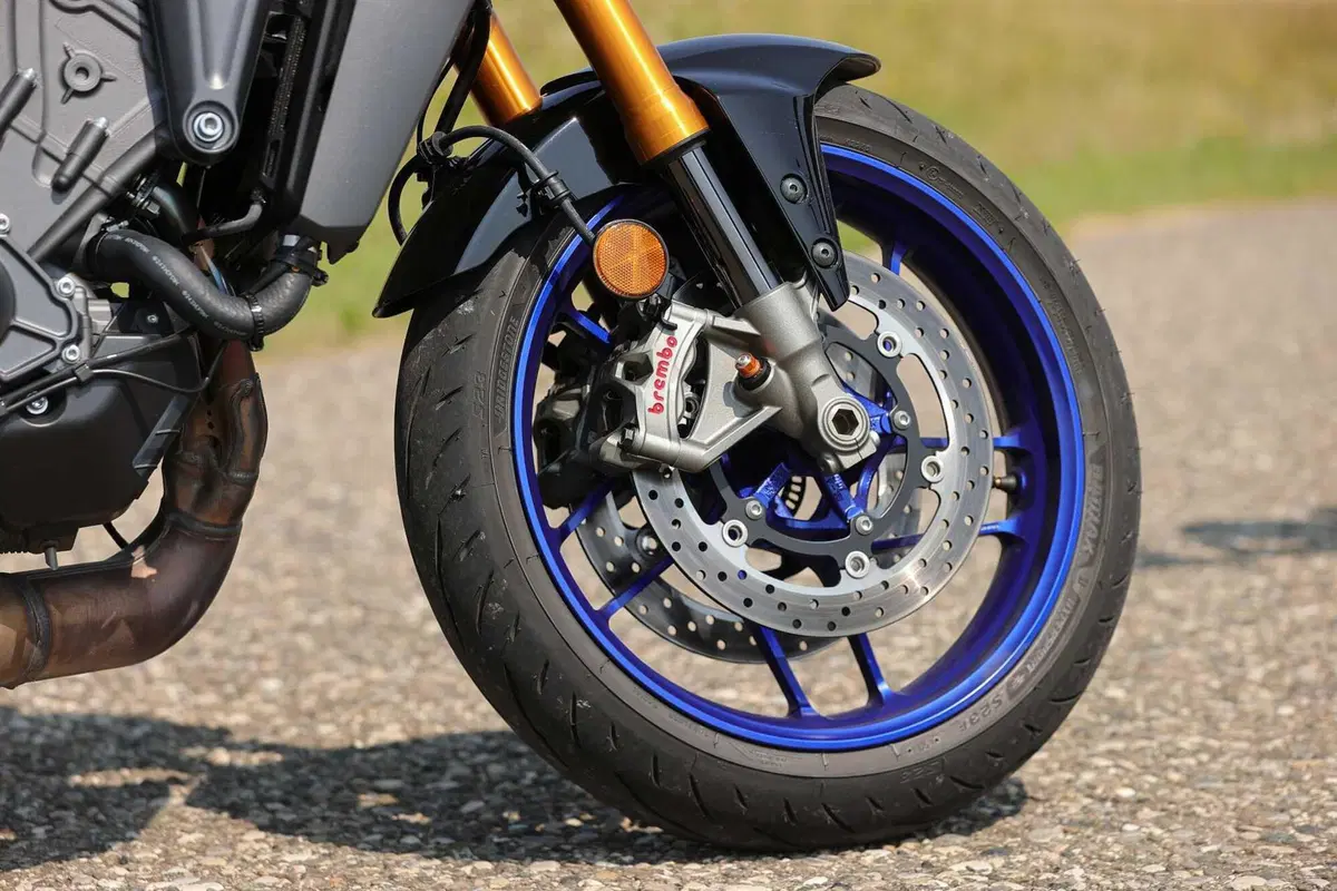 Yamaha MT-09 SP 2024 TEST: ancora più Hooligan. Come va, Pro e Contro, la prova su strada [VIDEO E GALLERY] (30)
