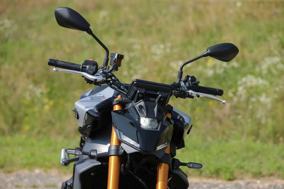 Yamaha MT-09 SP 2024 TEST: ancora più Hooligan. Come va, Pro e Contro, la prova su strada [VIDEO E GALLERY] (31)