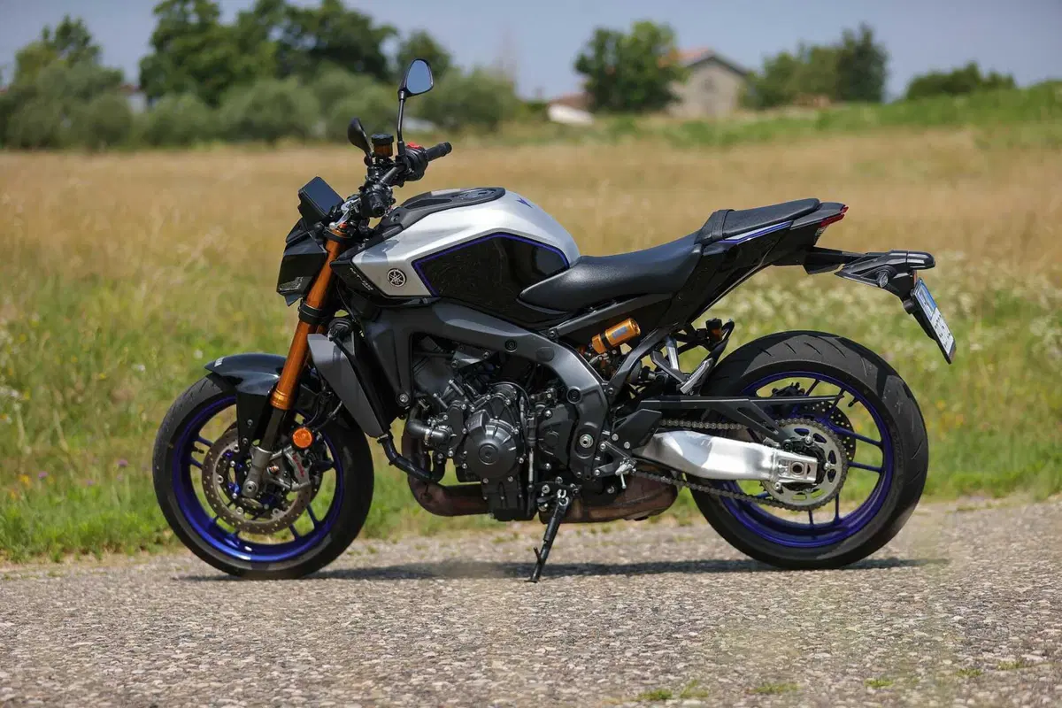 Yamaha MT-09 SP 2024 TEST: ancora più Hooligan. Come va, Pro e Contro, la prova su strada [VIDEO E GALLERY] (43)