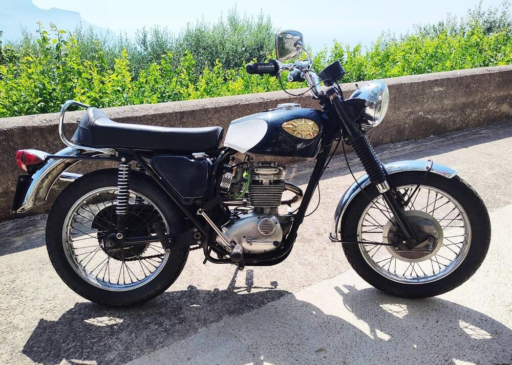 Bsa B25 STARFIRE (SCRAMBLER) (5)