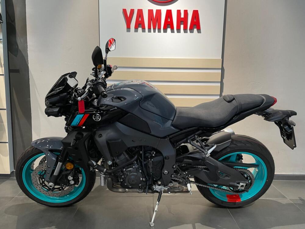 Yamaha MT-10 (2022 - 24) (2)