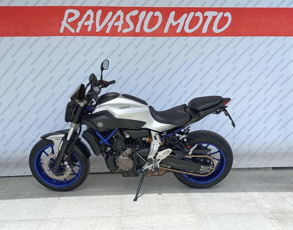 Yamaha MT-07 (2014 - 16) (2)