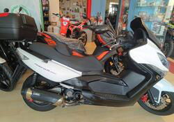 Kymco Xciting 300i R (2007 - 14) usata