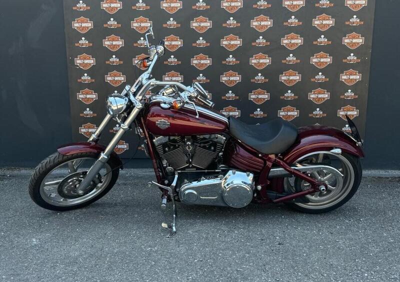 Harley Davidson 1584 Rocker C 2009 11 FXCWC usate Annunci moto usate Harley Davidson Moto