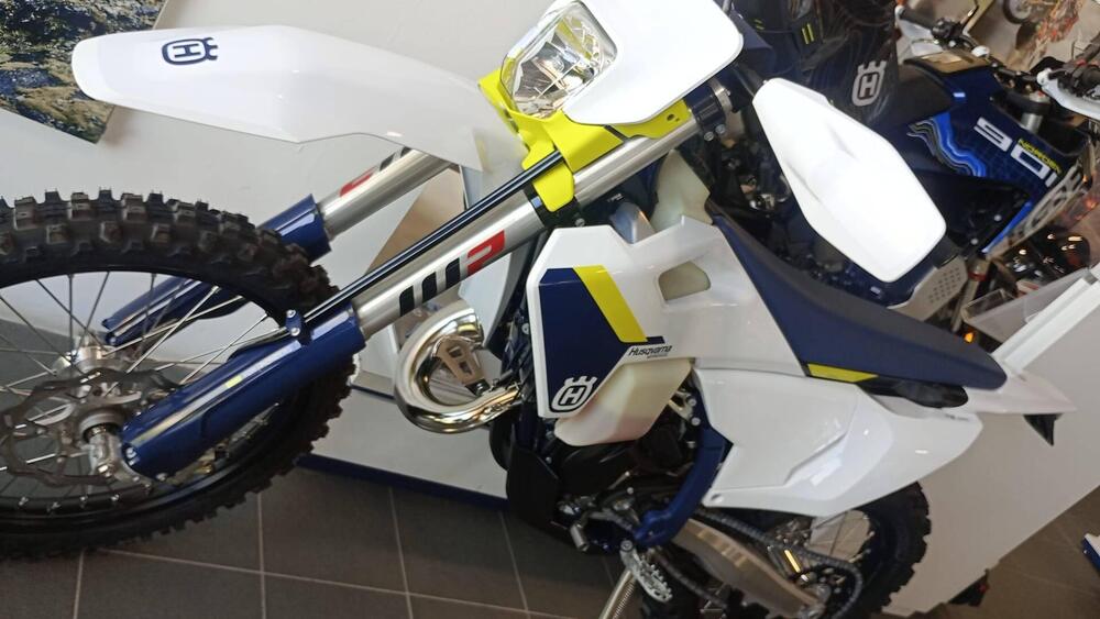 Husqvarna TE 125 (2025) (4)