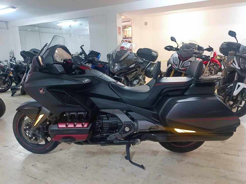 Honda GL 1800 Gold Wing Tour DTC (2018 - 20) (4)