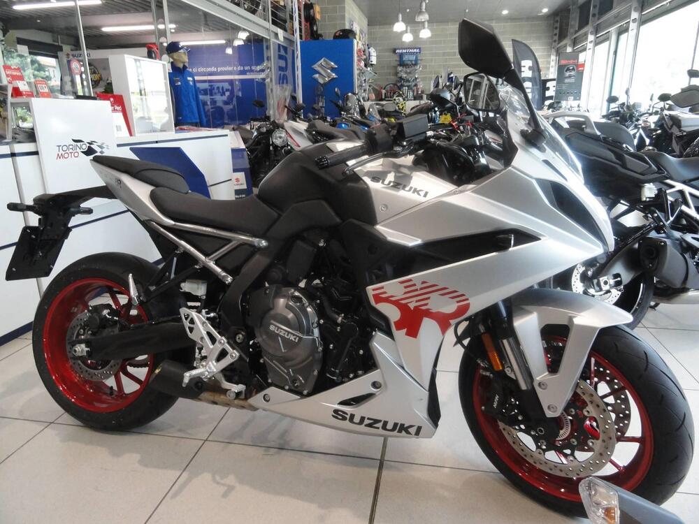 Suzuki GSX-8R (2024)