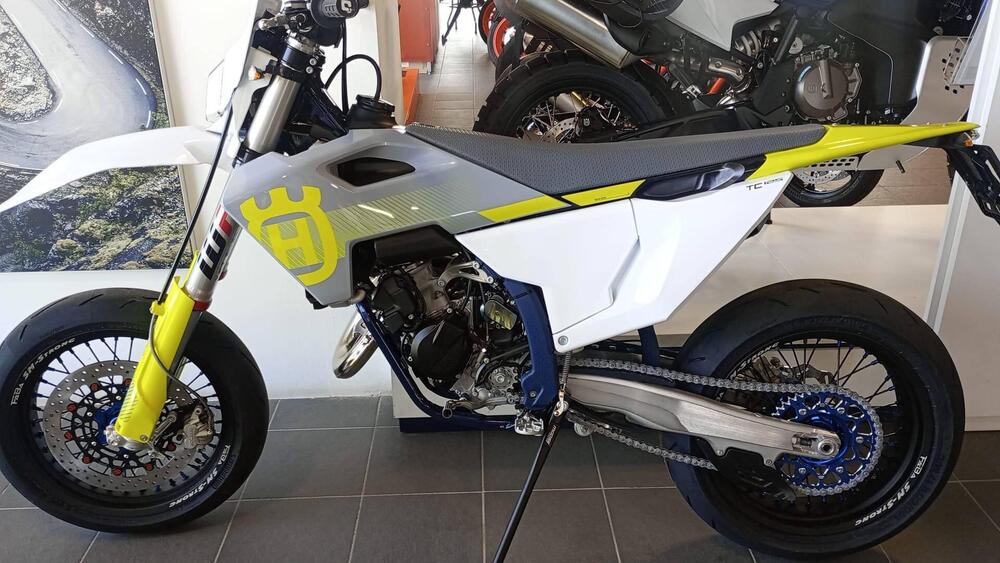 Husqvarna TC 125 (2024) (2)