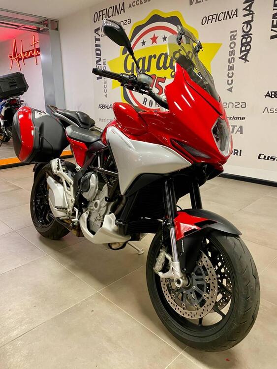 MV Agusta Turismo Veloce 800 (2014 - 16) (2)