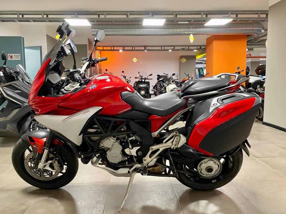 MV Agusta Turismo Veloce 800 (2014 - 16) (4)