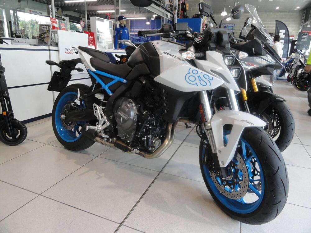 Suzuki GSX-8S (2023 - 24)