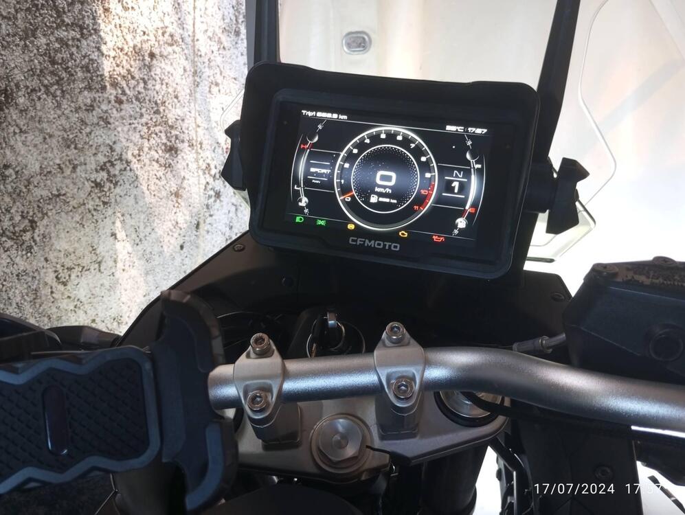 CFMOTO 800MT Touring (2022 - 24) (4)