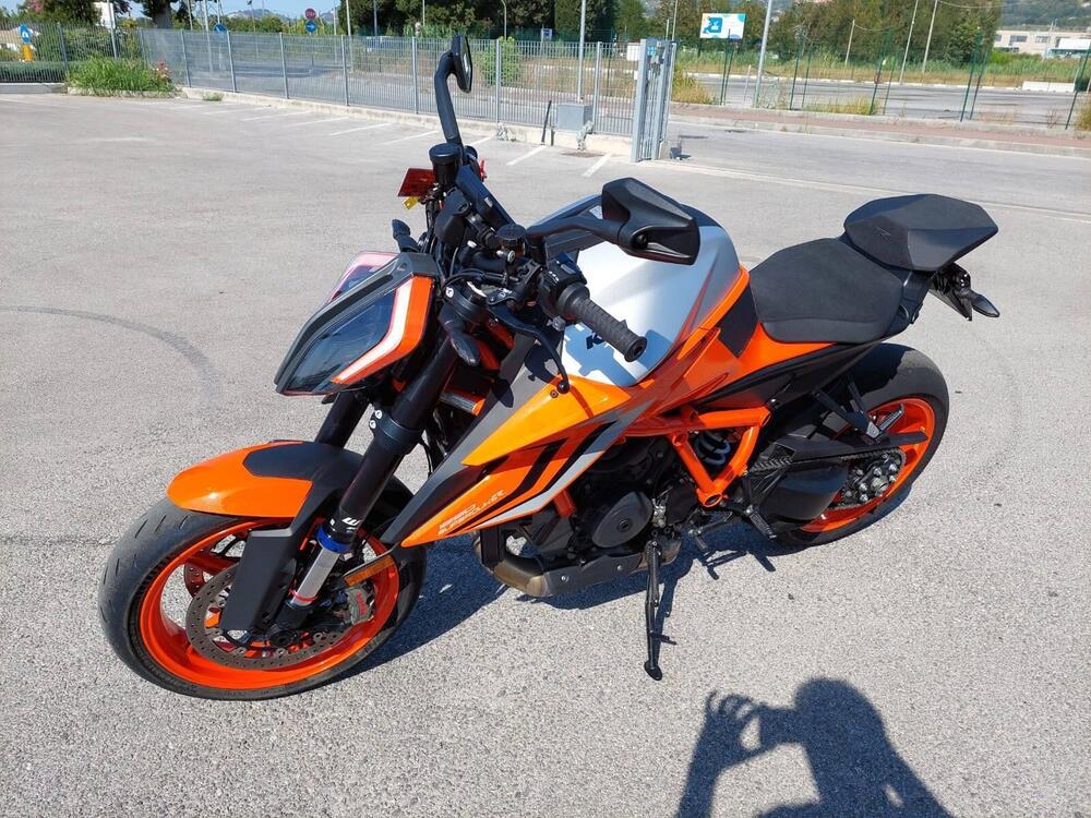 KTM 1290 Super Duke R Evo (2022 - 23) (4)