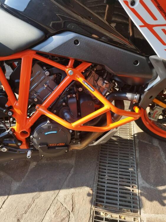 KTM 1290 Super Duke GT (2019 - 20) (2)