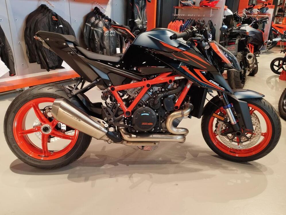 KTM 1290 Super Duke R Evo (2022 - 23) (2)