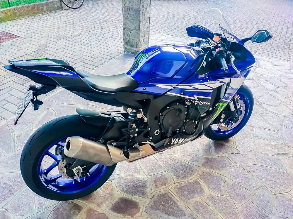 Yamaha YZF R1 (2020 - 24) (4)