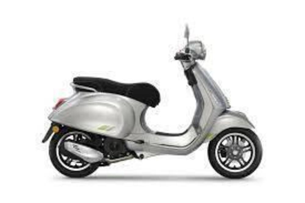 Vespa Primavera 125 Tech (2024) (2)