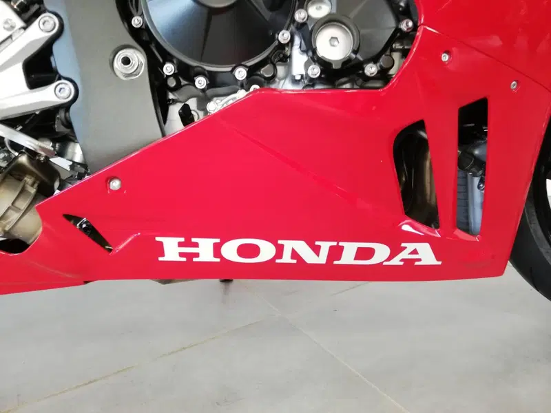 Honda CBR 1000 RR-R Fireblade SP (2024 - 26) (5)