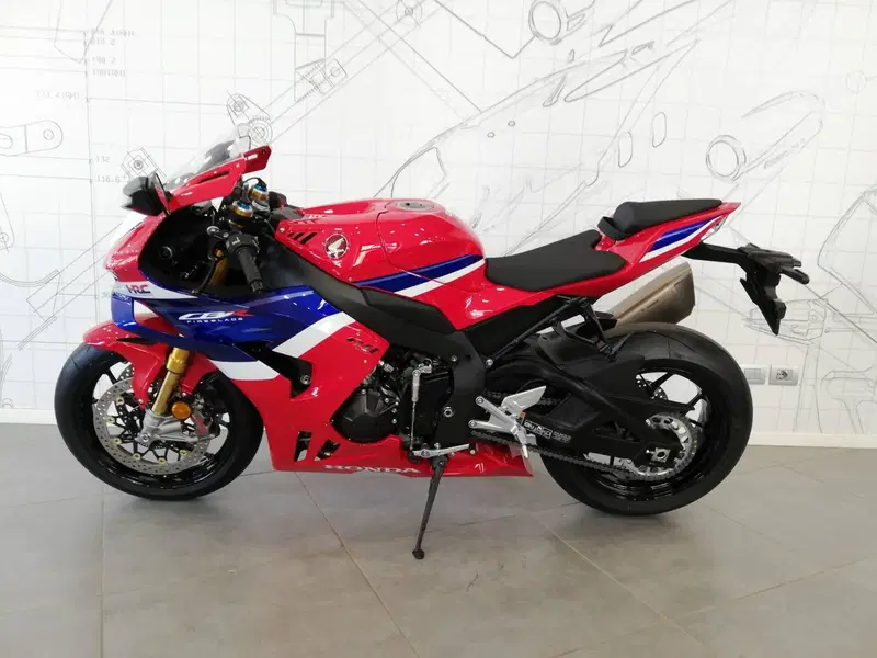 Honda CBR 1000 RR-R Fireblade SP (2024 - 26) (2)