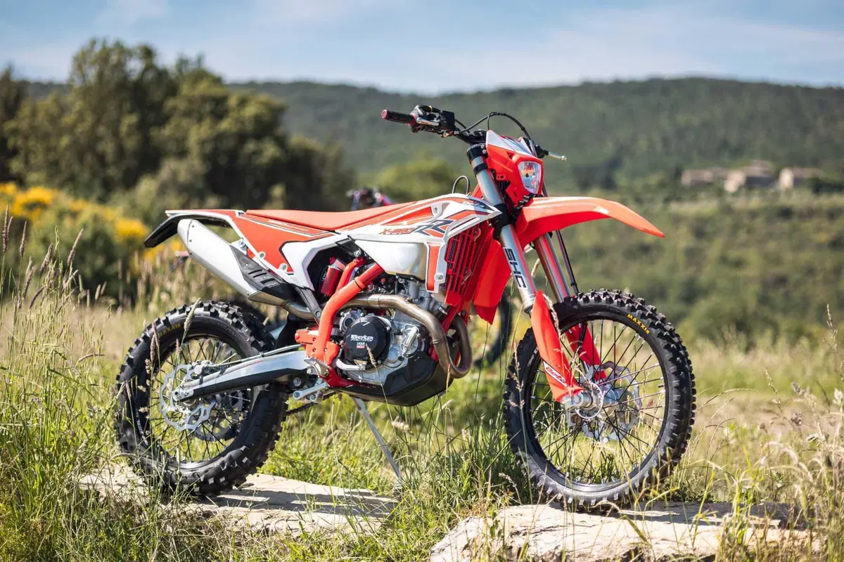Enduro reinventato con la nuova gamma Beta RX Pro 2025 [VIDEO] (15)
