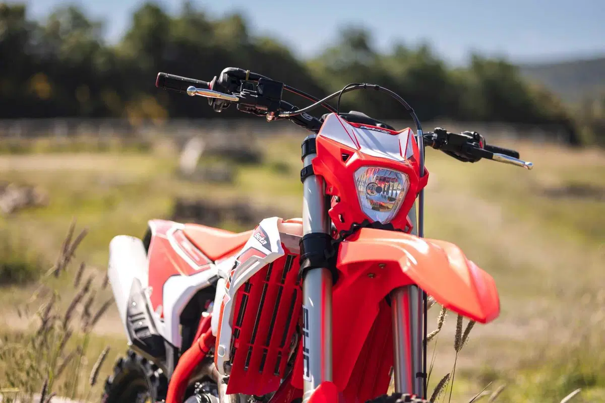 Enduro reinventato con la nuova gamma Beta RX Pro 2025 [VIDEO] (18)