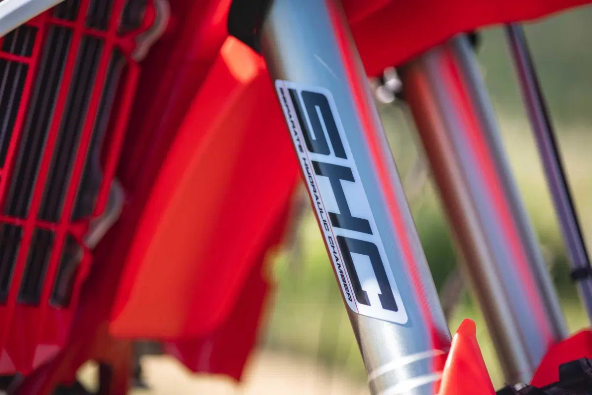Enduro reinventato con la nuova gamma Beta RX Pro 2025 [VIDEO] (20)