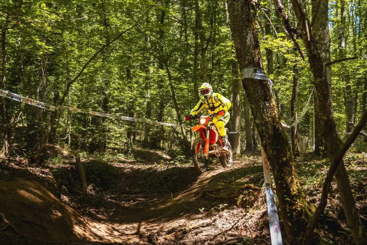 Enduro reinventato con la nuova gamma Beta RX Pro 2025 [VIDEO]