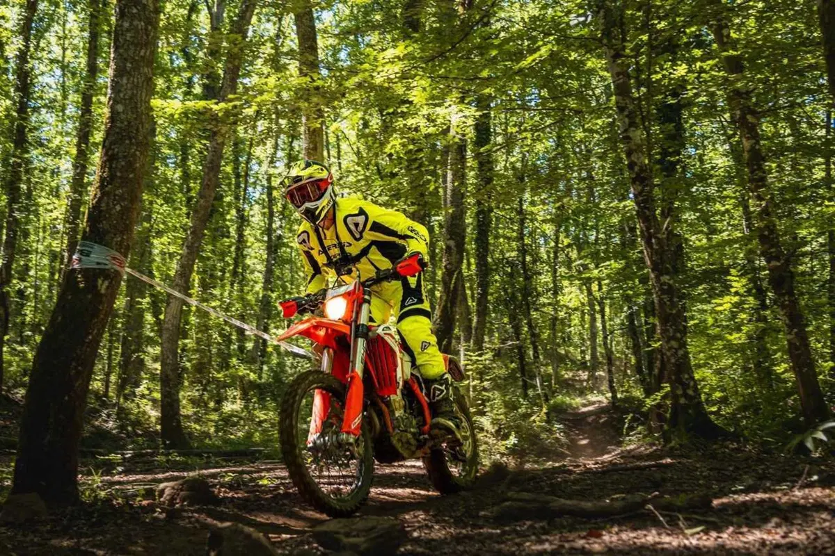 Enduro reinventato con la nuova gamma Beta RX Pro 2025 [VIDEO] (4)