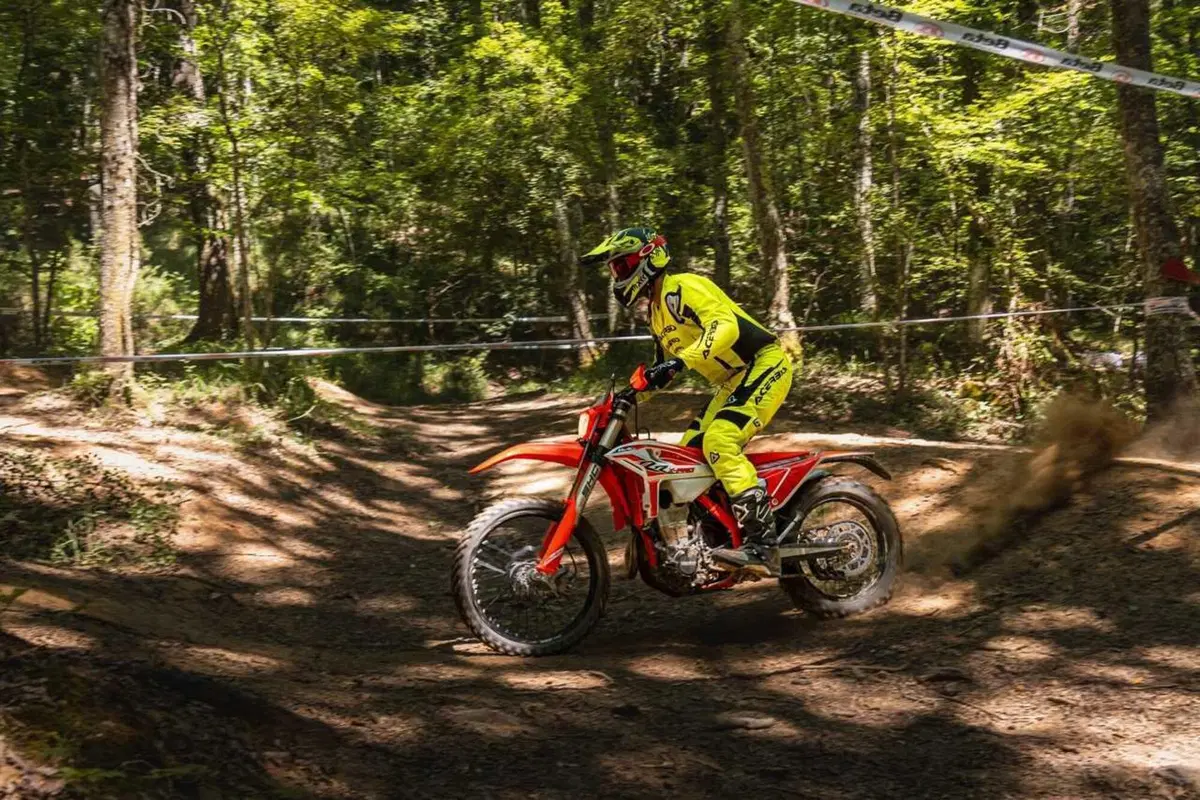 Enduro reinventato con la nuova gamma Beta RX Pro 2025 [VIDEO] (13)