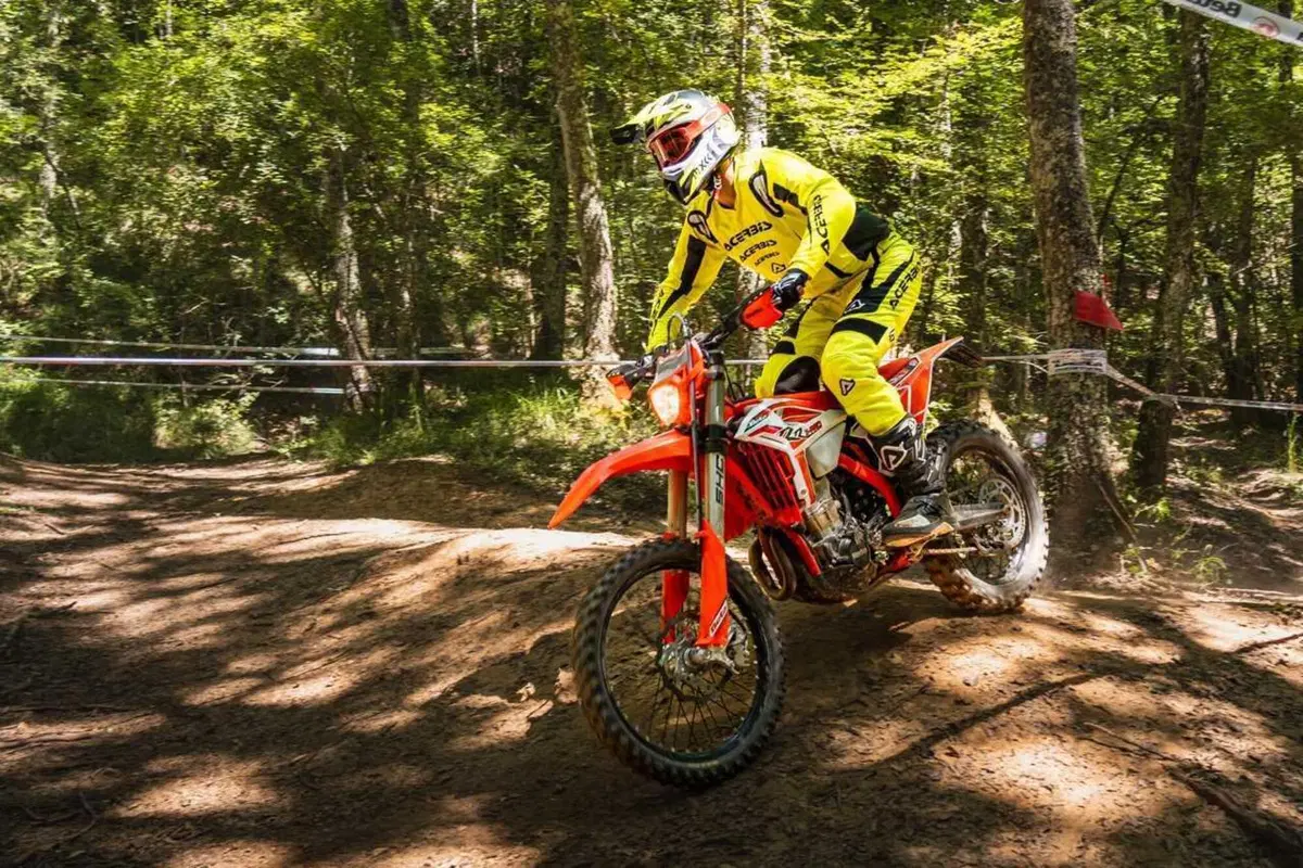 Enduro reinventato con la nuova gamma Beta RX Pro 2025 [VIDEO] (16)