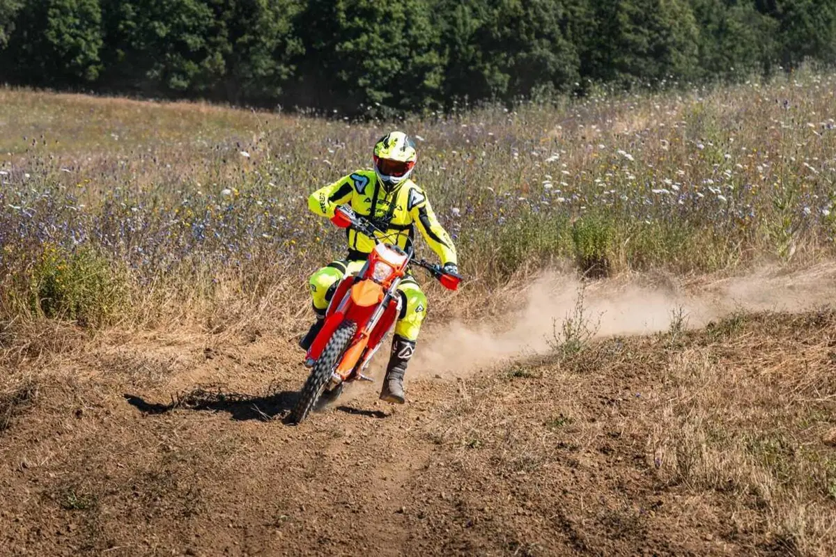 Enduro reinventato con la nuova gamma Beta RX Pro 2025 [VIDEO] (19)