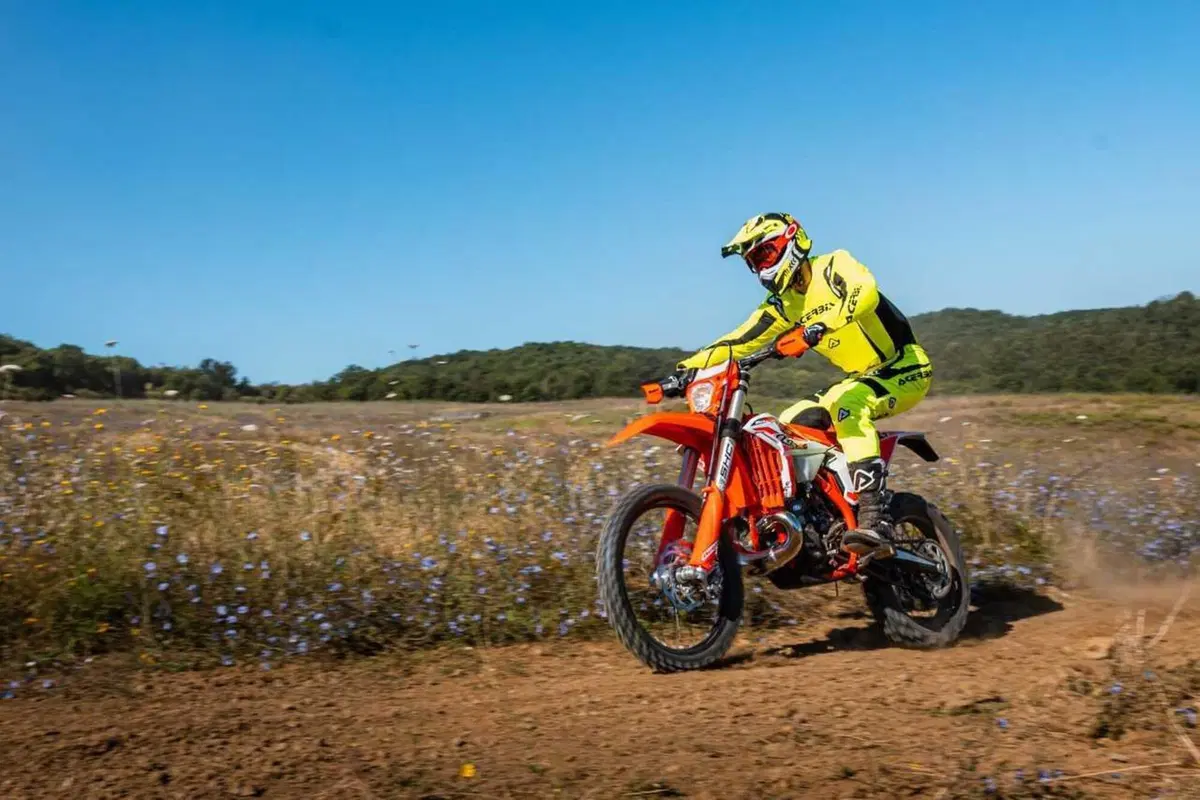 Enduro reinventato con la nuova gamma Beta RX Pro 2025 [VIDEO] (25)