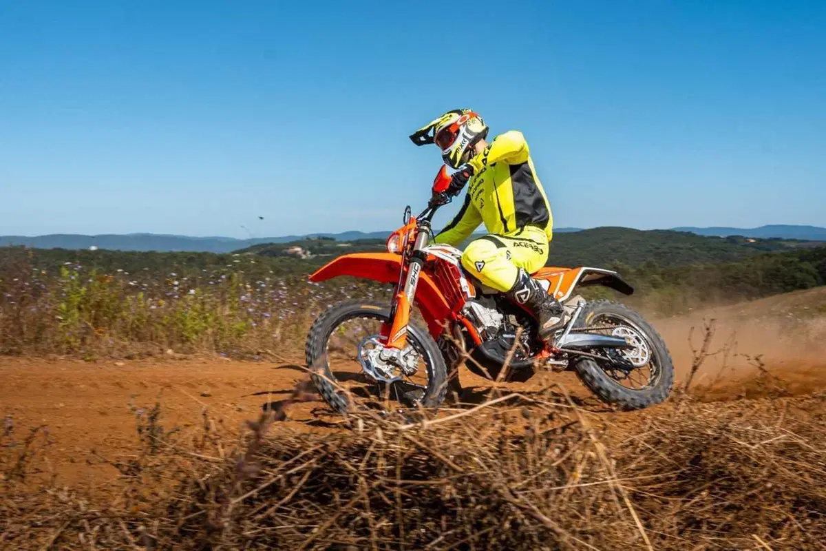 Enduro reinventato con la nuova gamma Beta RX Pro 2025 [VIDEO] (27)