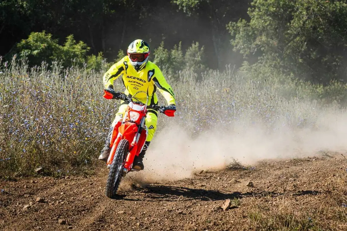 Enduro reinventato con la nuova gamma Beta RX Pro 2025 [VIDEO] (35)