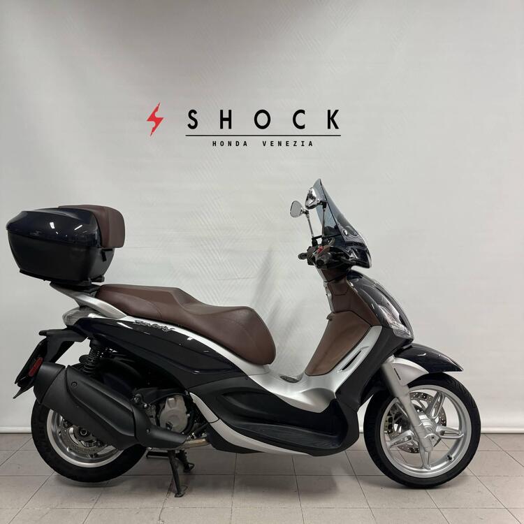 Piaggio Beverly 350 ABS (2016 - 20)