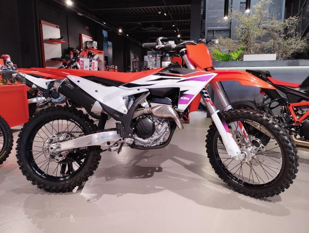 KTM SX 250 F (2024) (2)