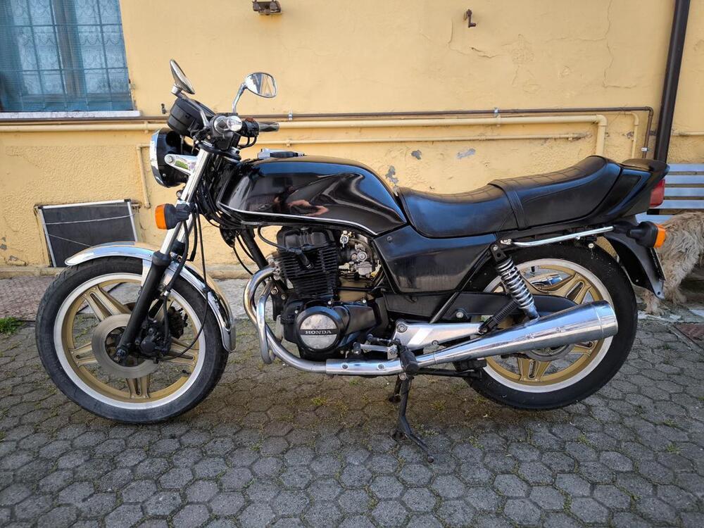 Honda CB 400N