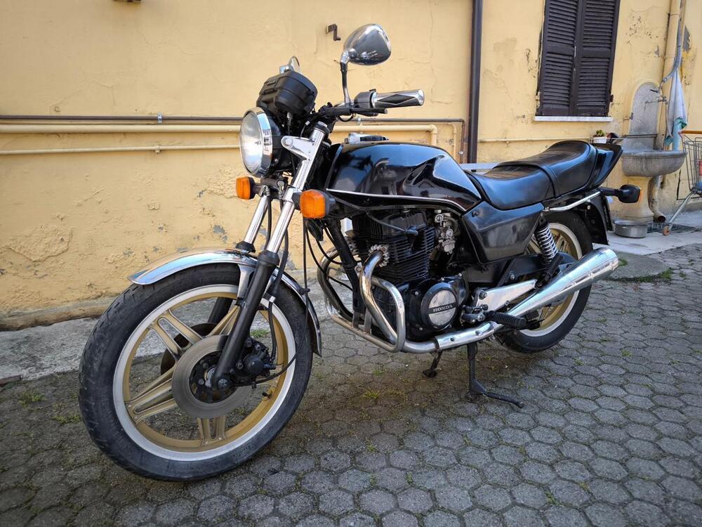 Honda CB 400N (2)