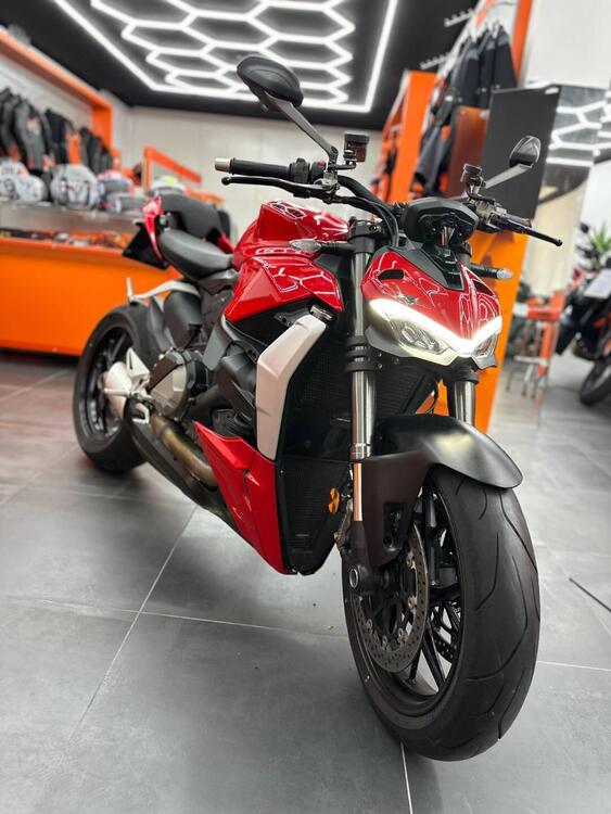 Ducati Streetfighter V2 (2022 - 24)