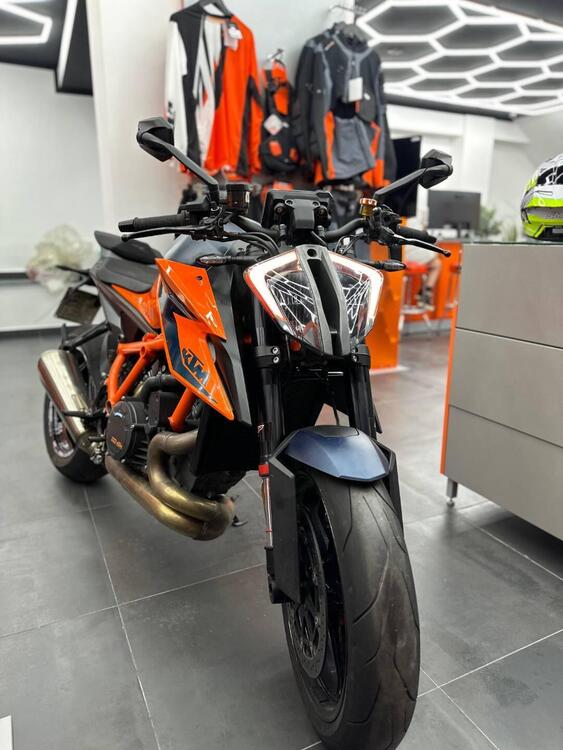 KTM 1290 Super Duke R (2021)