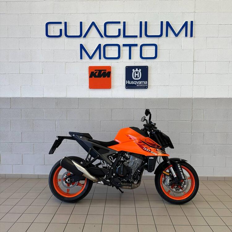 KTM 990 Duke (2024)