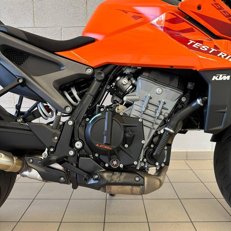 KTM 990 Duke (2024) (5)