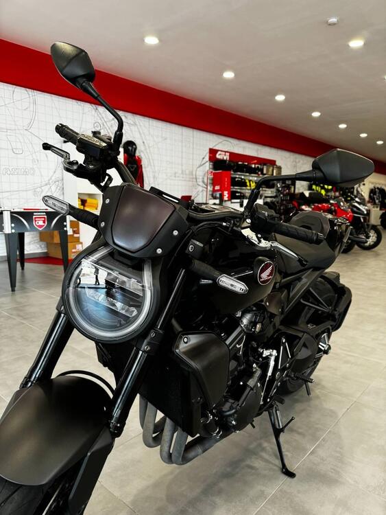 Honda CB 1000 R Black Edition (2021 - 24) (2)