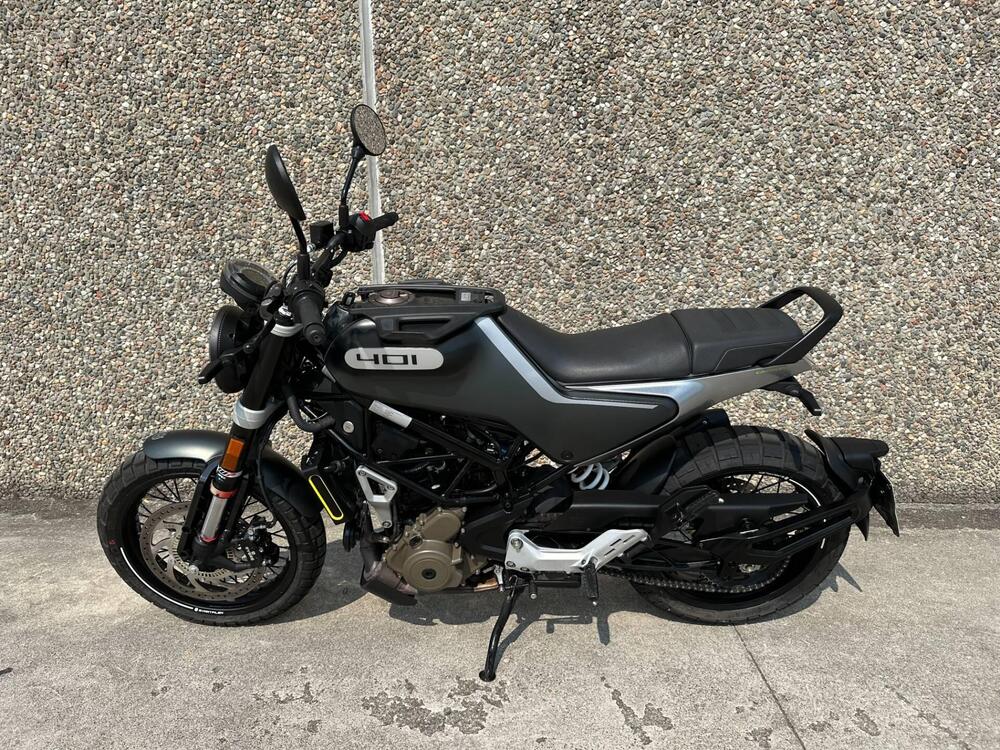 Husqvarna Svartpilen 401 (2020) (2)