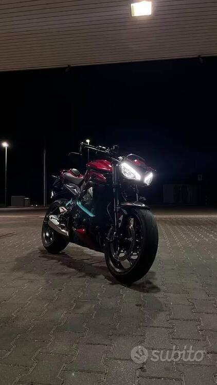 Triumph Street Triple 765 RS (2023 - 24)